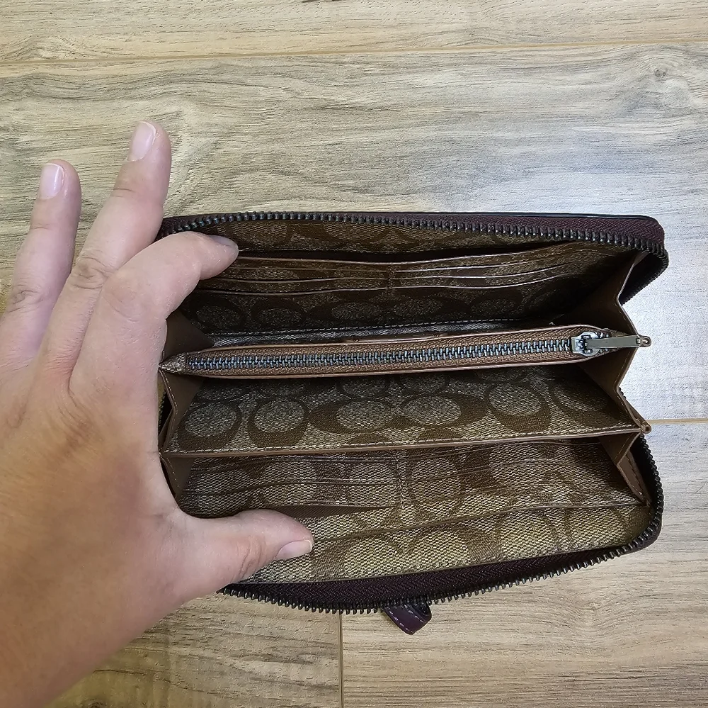 Disney X Coach Long Zip Around Wallet Once Upon A Dream - Picture 8 of 13